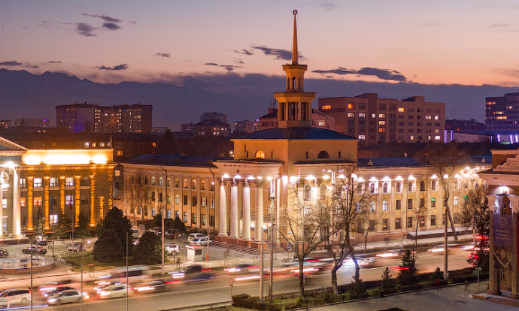 НБ КР добавит оснований для внезапных проверок поднадзорных организаций