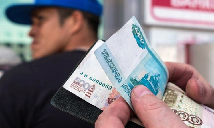 В августе приток средств через денежные переводы составил 301 млн USD