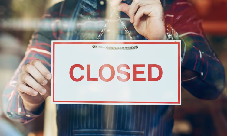 Приостановлено действие лицензии обменного бюро в Таласе