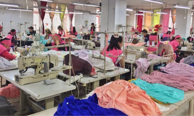 Жогорку Кенеш хочет рассмотреть план борьбы с кризисом и поддержки бизнеса