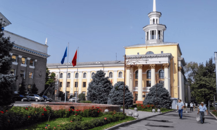 Почему Нацбанк сохранил учетную ставку на уровне 13%?