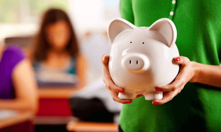 Ваш выбор финансового поведения: копить нельзя транжирить!