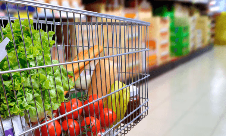 Снижение цен на продовольствие в мире продолжается в течение года