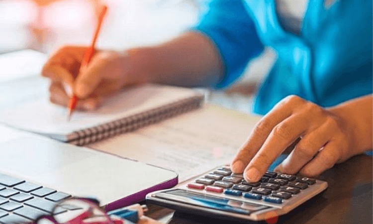 Подать заявление на социальный или имущественный вычет можно до 24 июля