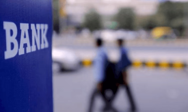 Российский рынок могут покинуть 50 банков