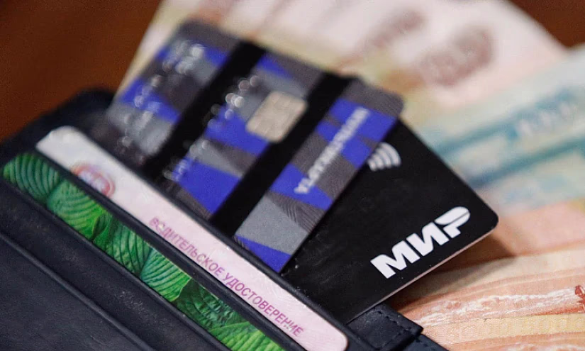 В Кыргызстане с 5 апреля перестанут работать карты «Мир»