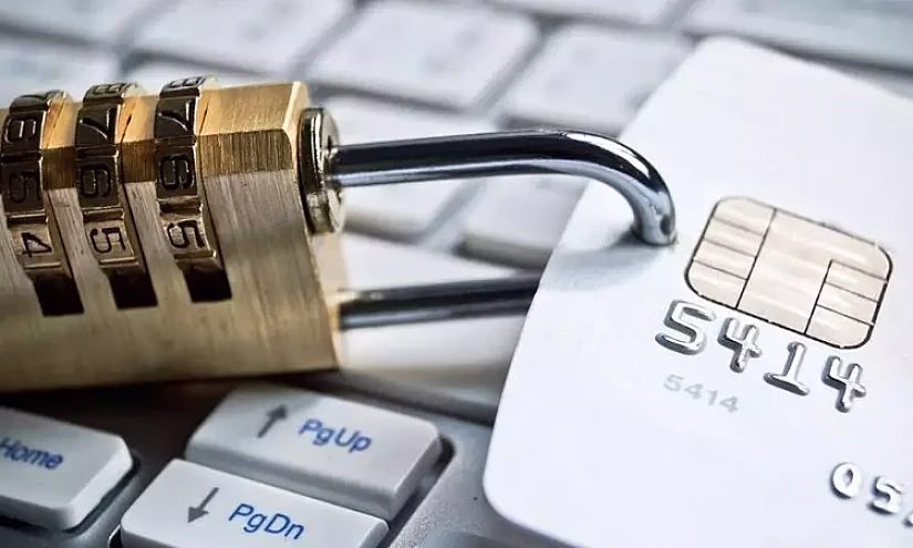 В России следователям могут разрешить останавливать банковские операции