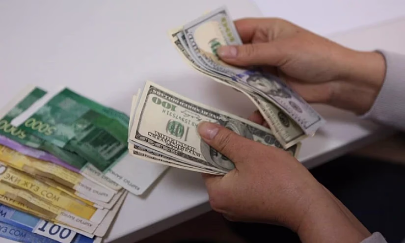 Из России в Кыргызстан с начала года переведено более 641 млн долларов