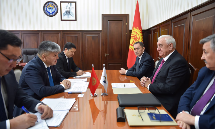 Глава коллегии ЕЭК Михаил Мясникович посетил КР с рабочим визитом