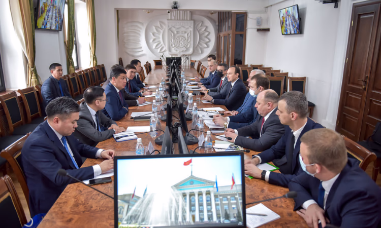 Министр промышленности Беларуси подтвердил готовность поставки техники